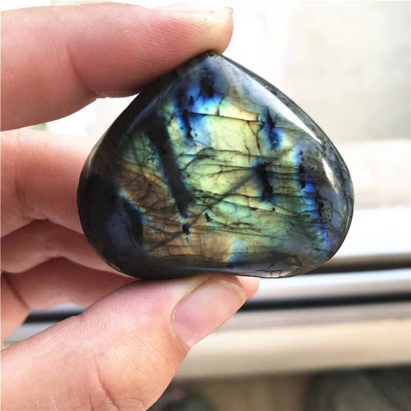Herzanhänger aus natürlichem Halbedelstein