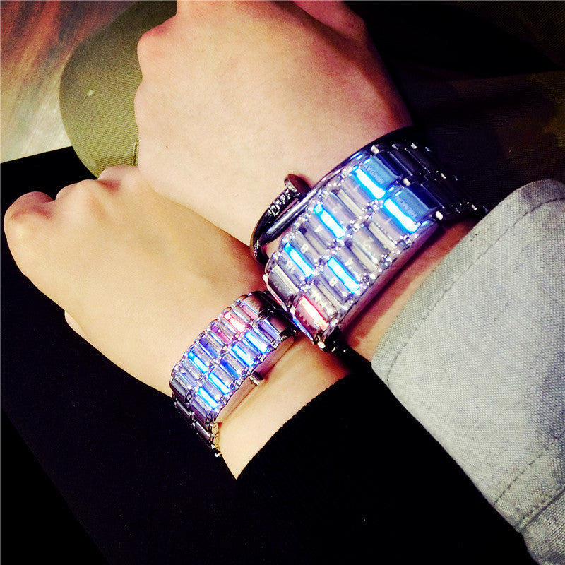 Kreative LED-Leuchtuhren für Damen und Herren, digitale Armbanduhren im Stil von männlichen und weiblichen elektronischen Uhren, modische lässige Paar-Armbanduhr