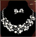 Two-Piece Set Of Pearl Four-Leaf Clover Necklace Jewelry Accessories Earrings