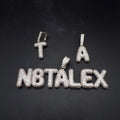 Buchstaben-Halskette