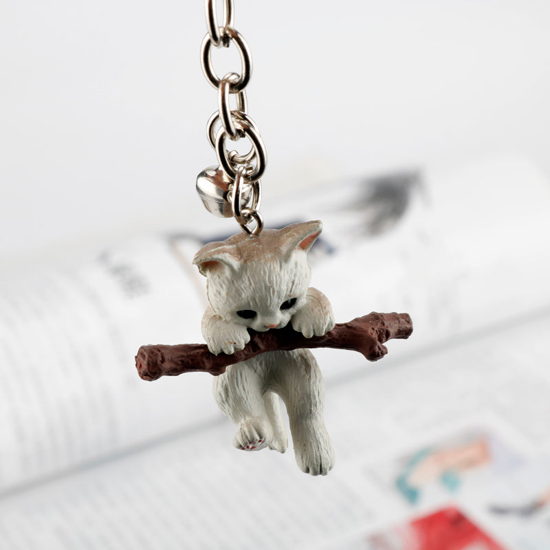 Llavero para sujetar una muñeca de gato rama de árbol