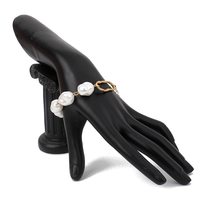 Barockes Armband mit unregelmäßigen Perlen