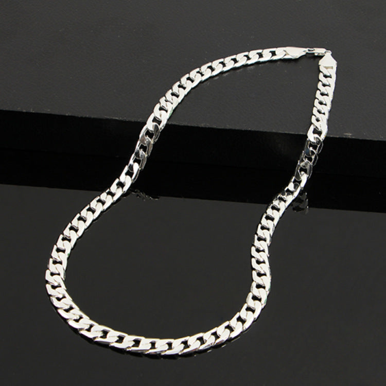 Los collares NK planos para hombre, de gran venta en Europa y América, tienen una cadena grande con personalidad y son de venta rápida en el comercio electrónico transfronterizo.