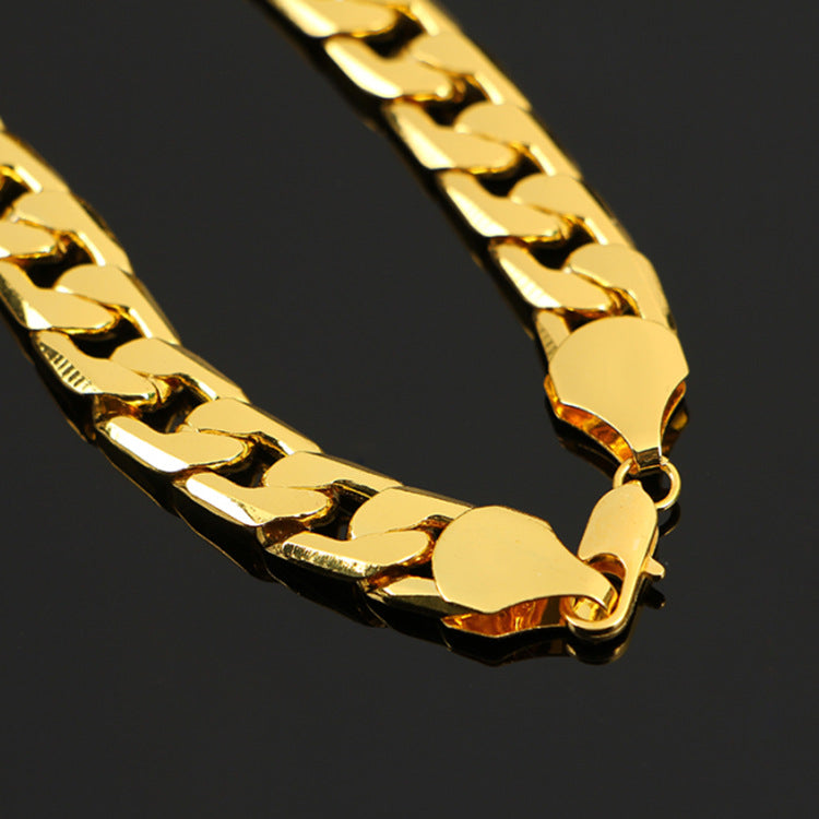 Los collares NK planos para hombre, de gran venta en Europa y América, tienen una cadena grande con personalidad y son de venta rápida en el comercio electrónico transfronterizo.