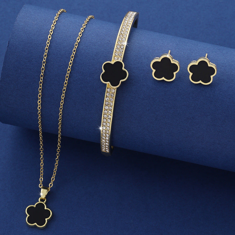 Glücksbringer Fünfblättrige Blume Dreiteiliges Schmuckset