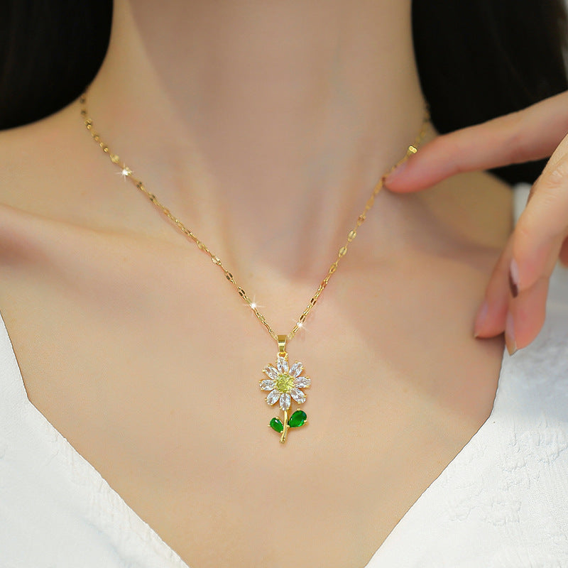 Damen-Halskette mit Zirkonia-Blumenanhänger
