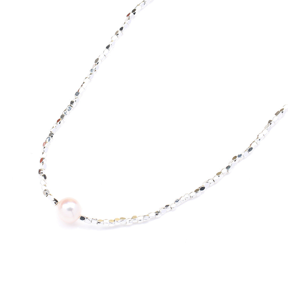 Neue niedliche, schlichte Halskette aus gebrochenem Silber mit natürlicher Perle, bunten Perlen und Schlüsselbeinkette, Damenaccessoires
