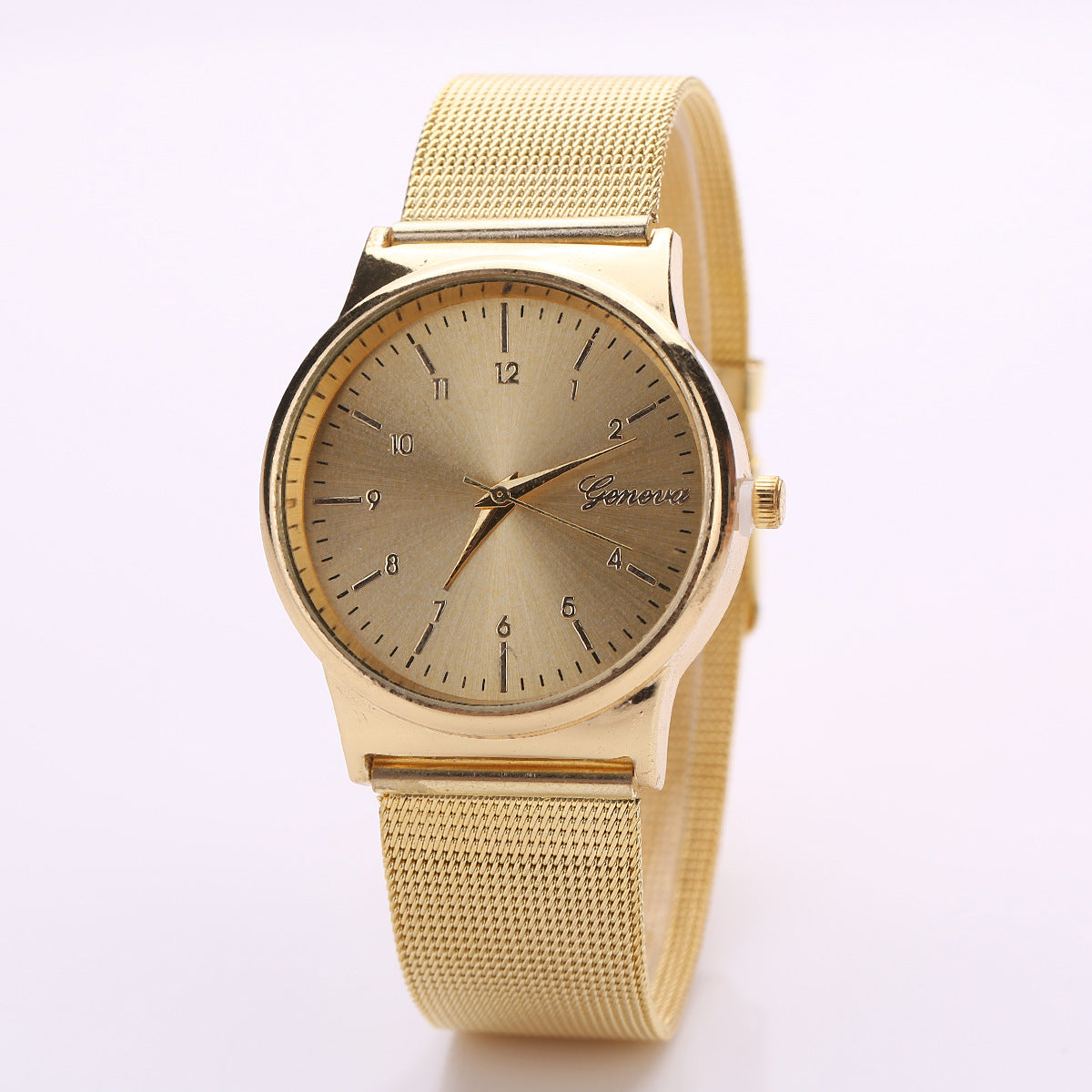 Reloj cinturón de ocio de moda deportiva grande oro militar al aire libre derivado modelos explosión suministro de una generación