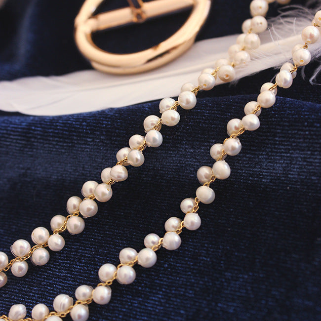 Collar de perlas tejido a mano