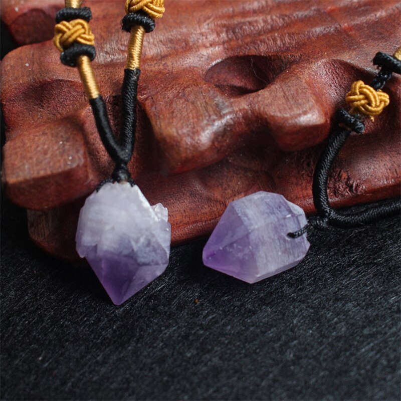 Anhänger handgefertigt aus natürlichem Amethyst