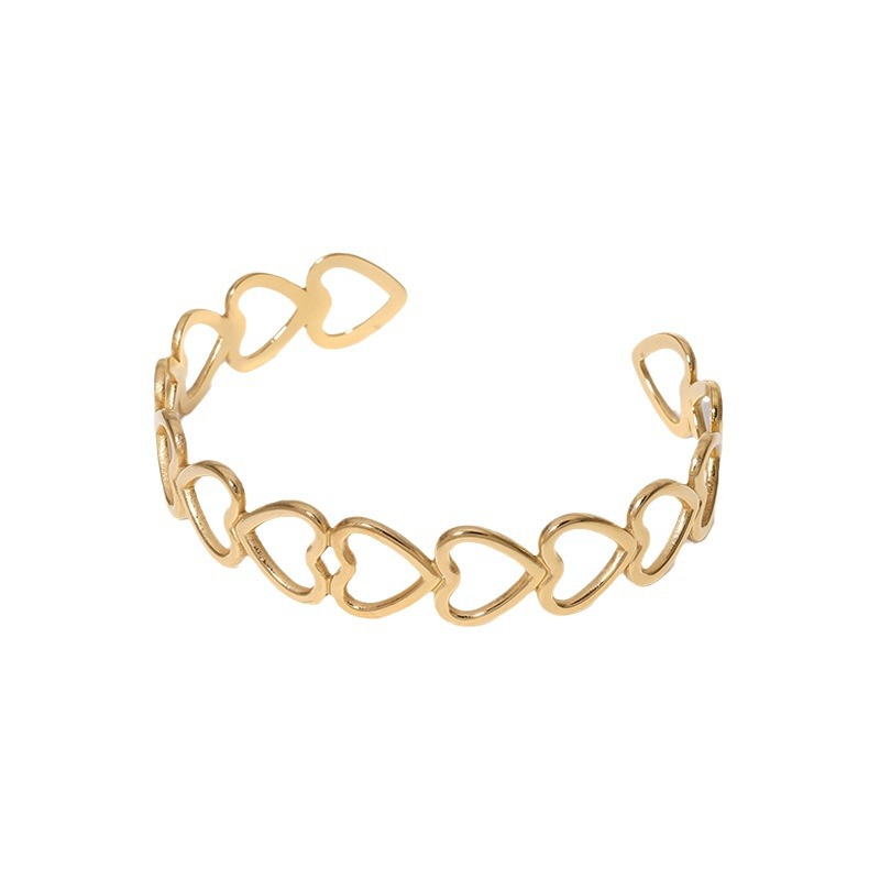 Love Heart-shaped Titanium Steel Bracelet Does Not Fade