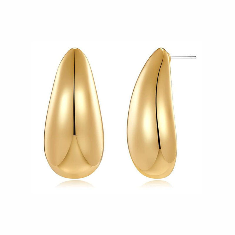 Pendientes de gota de agua de metal con un toque de lujo de nicho