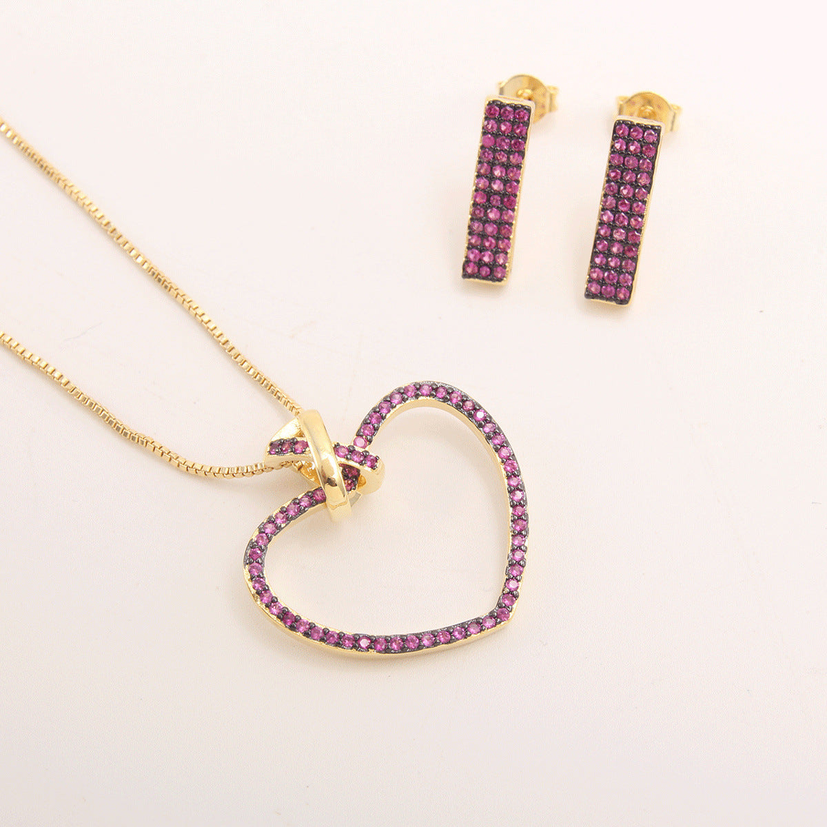 Herzförmiger Zirkon-Halskettenschmuck-Set für Damen