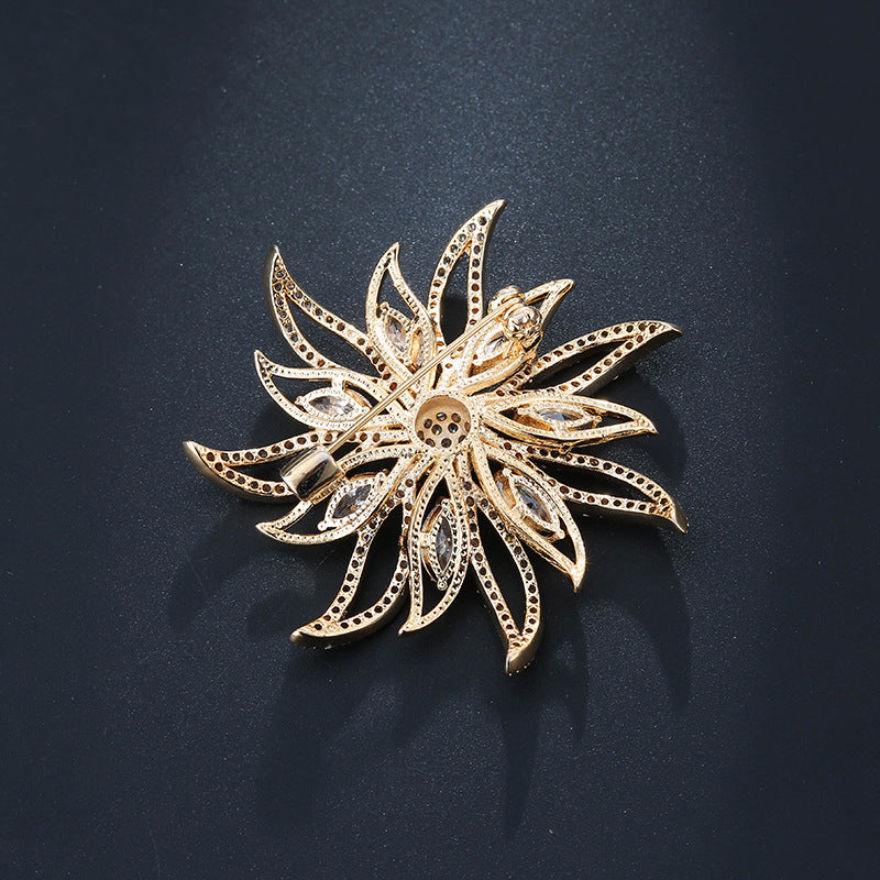 Flame Wreath Brooch Corsage Women's Coat Collar Pin