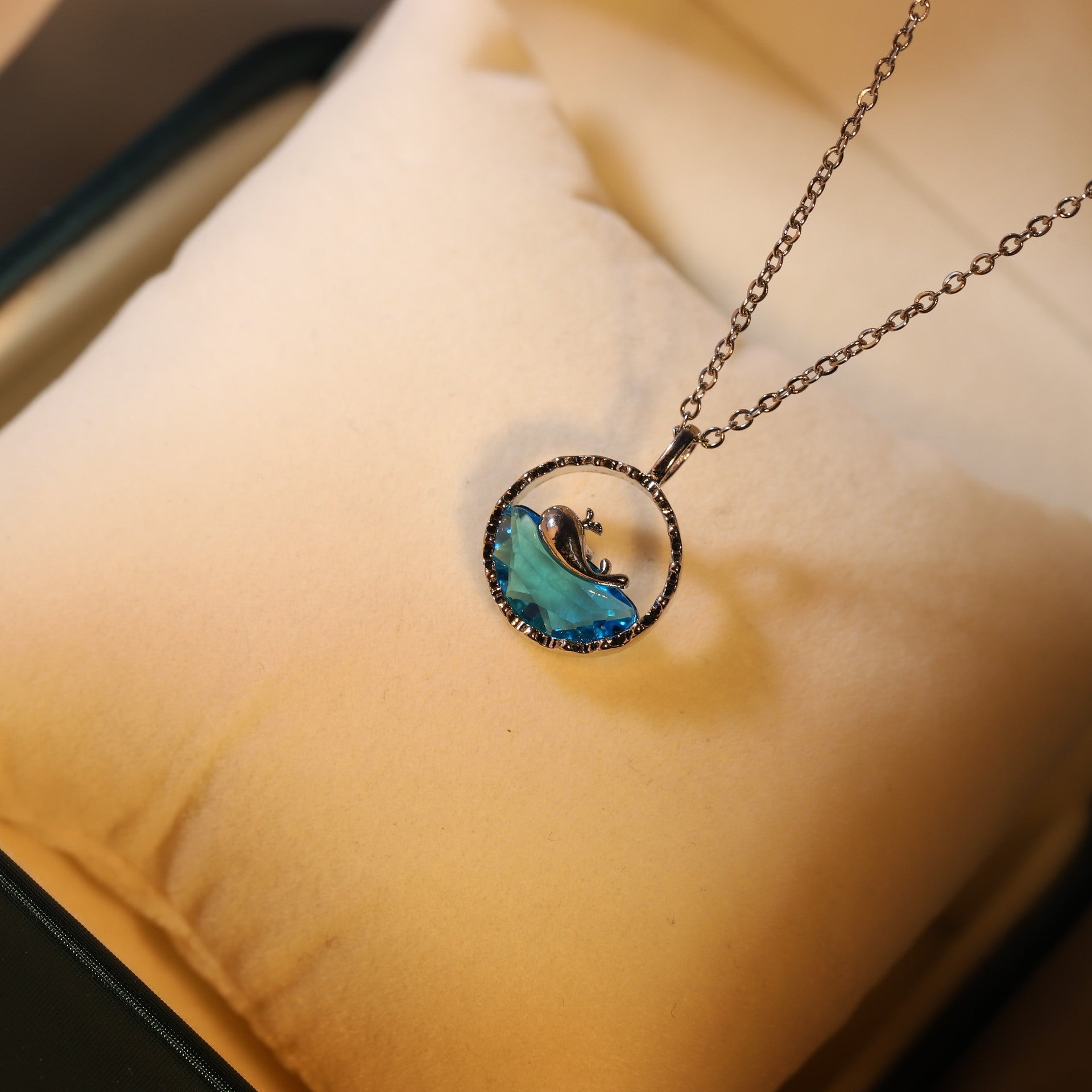 Fashion Jewelry Whale Birth Has You Whale Niche Female Fantasy Blue Sea Necklace