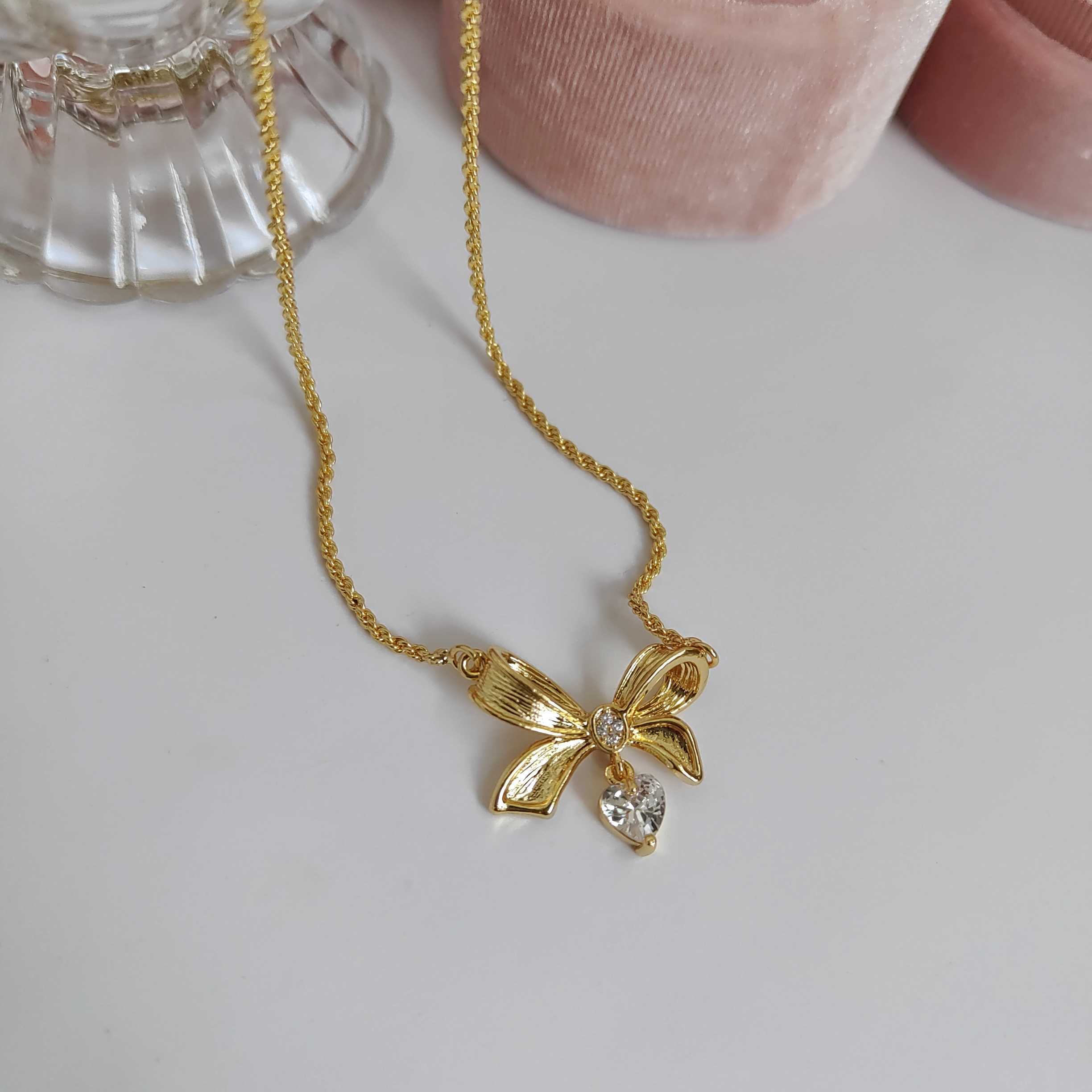 Goldener Vintage Schleifen Herz Zirkon Elegante Prinzessinnen Ohrringe Ring Halskette