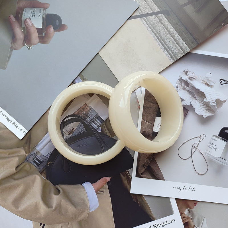 Round Resin Summer Jelly Color Dynamic Acrylic Bracelet