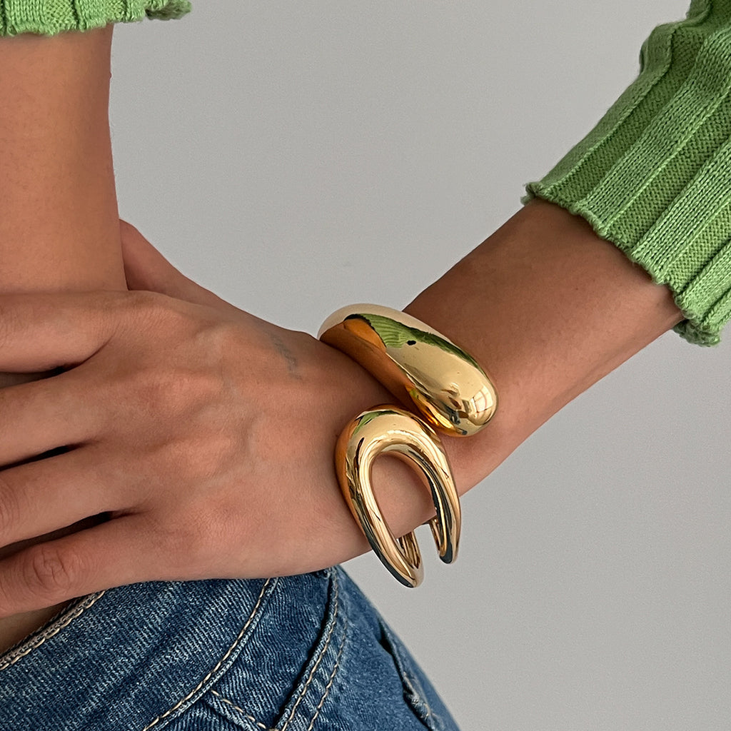 Damenmode Unregelmäßiges Armband aus Legierung mit Persönlichkeit
