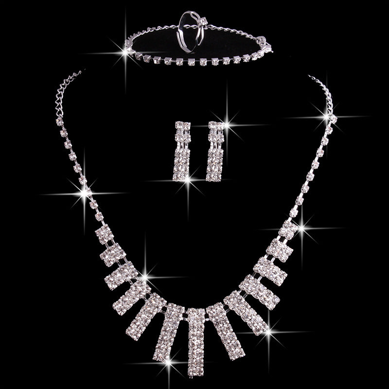 Juego de collar de 4 piezas con diamantes de imitación, pendientes, anillo y pulsera, joyería de moda para mujer