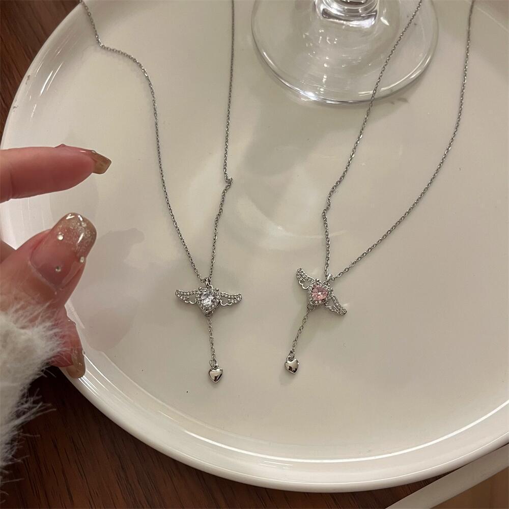 Female With Hearts Zircon Romantic Angel Clavicle Chain