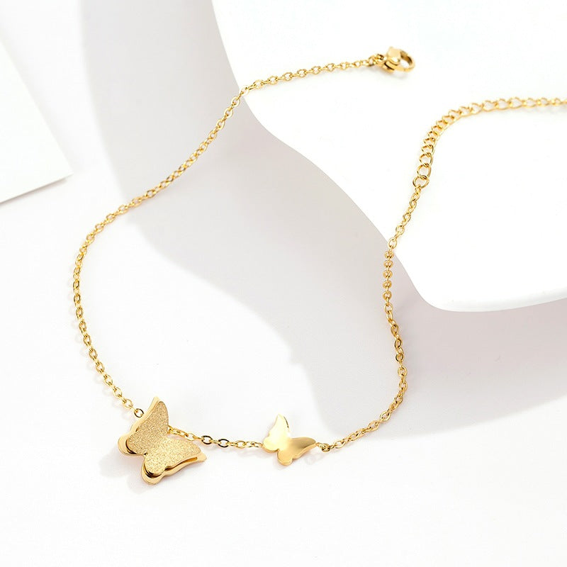 Tobillera de oro con mariposa y cadena sencilla