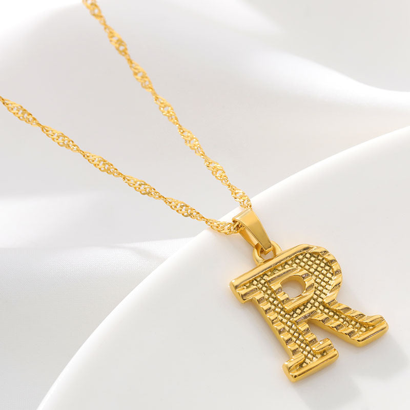 Halsketten mit goldenem Initialen-Alphabet-Namen