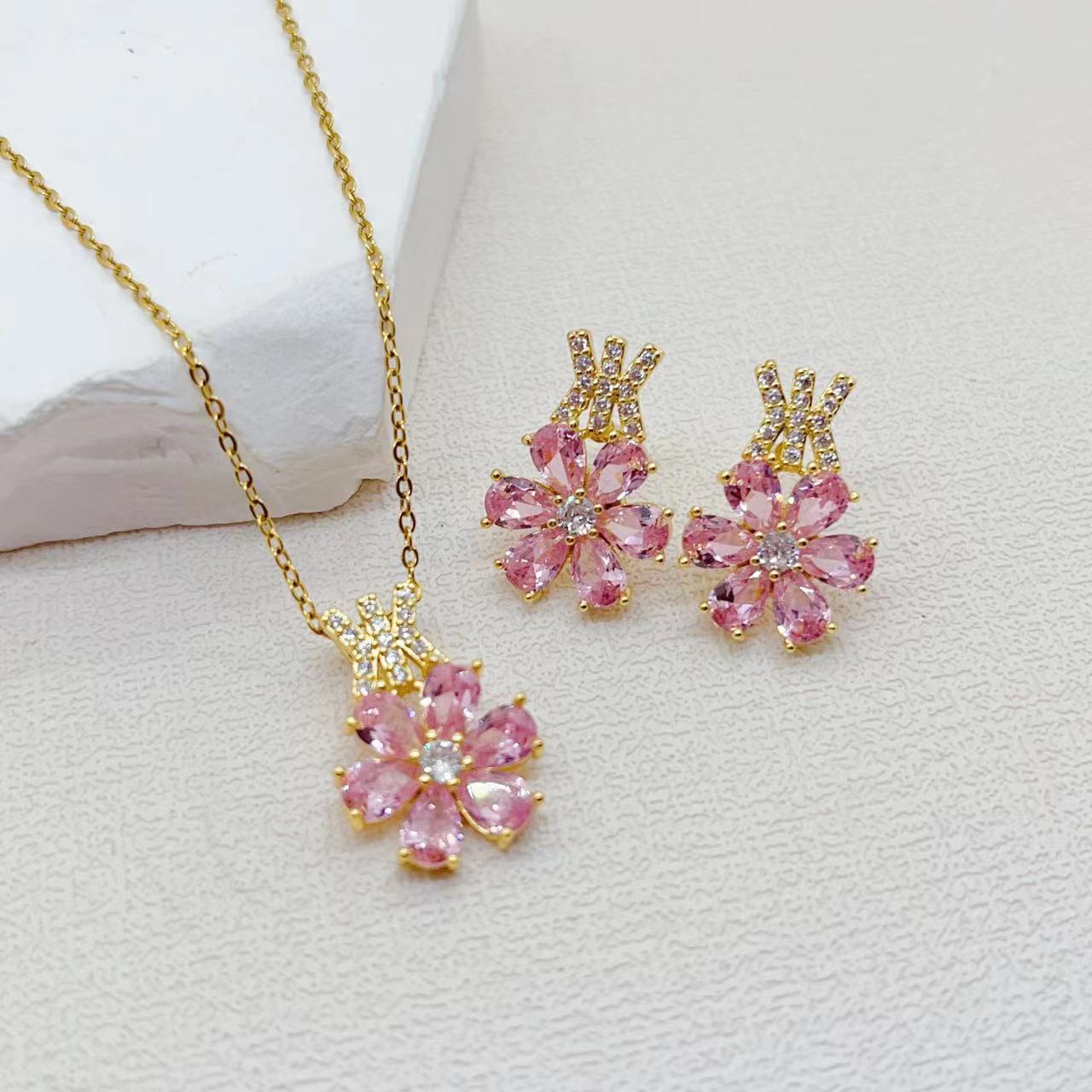 Copper Plated Gold Hand Inlaid Pink Water Drop Flower Fashion