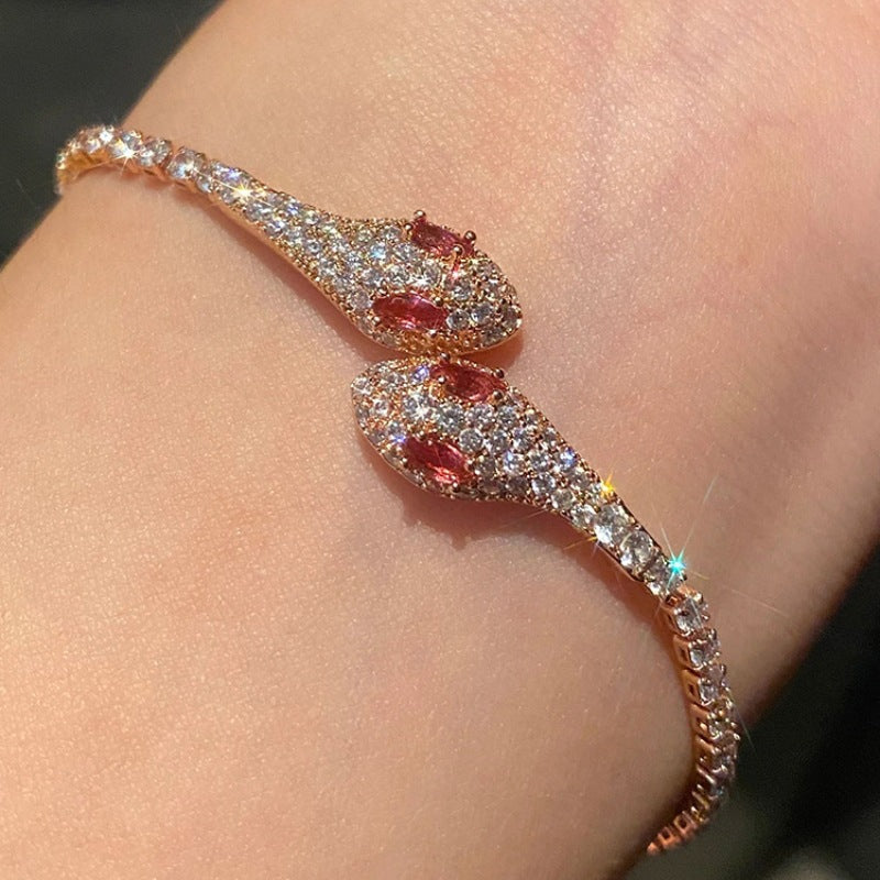 Rote Geistschlange Super Mikro eingelegtes Zirkonarmband