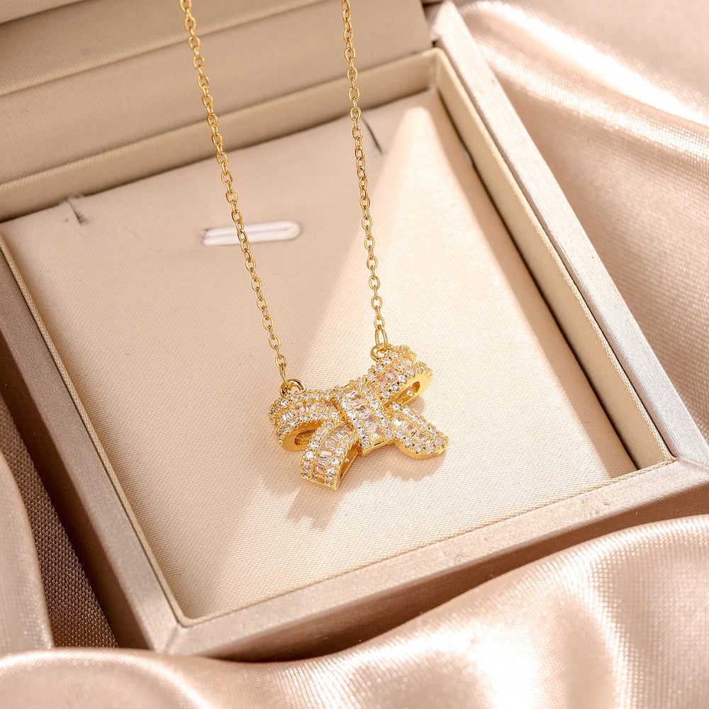 Women's Fashionable Elegant Bow Pendant Necklace