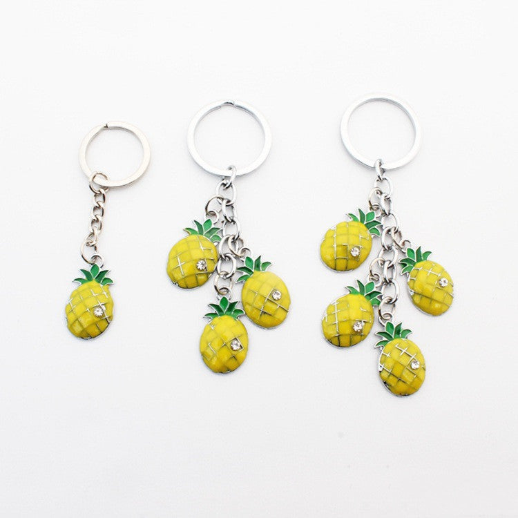 Creativo llavero con colgante de cadena de fruta de simulación