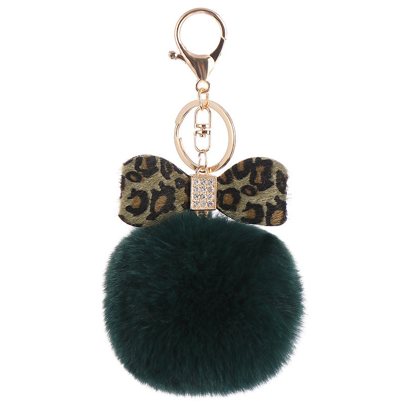 Llavero Colgante para Mochila con Bola de Pelo y Lazo de Leopardo