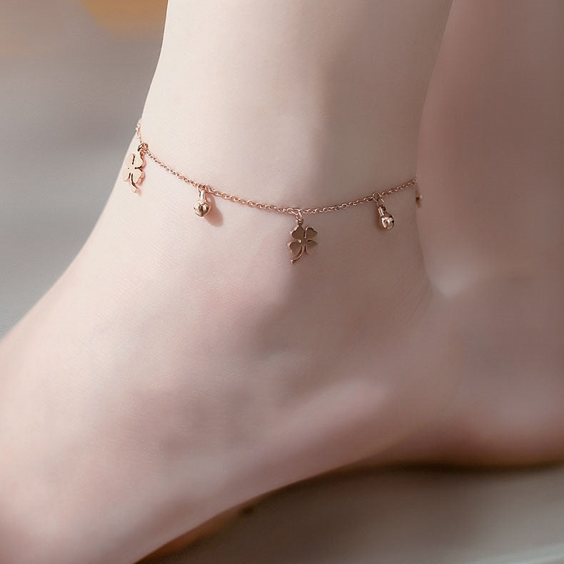 Tobillera de campana de trébol de acero de titanio para mujer, estilo antiguo, diseño de nicho, joyería