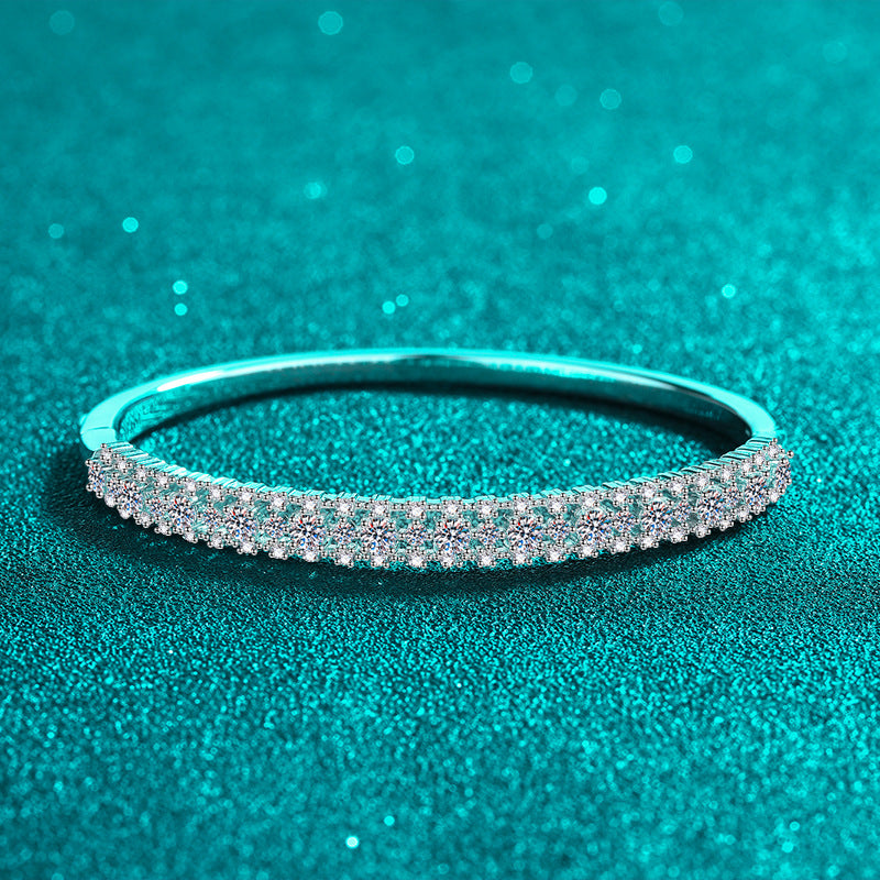 Pulsera de mujer con moissanita estrellada totalmente incrustada