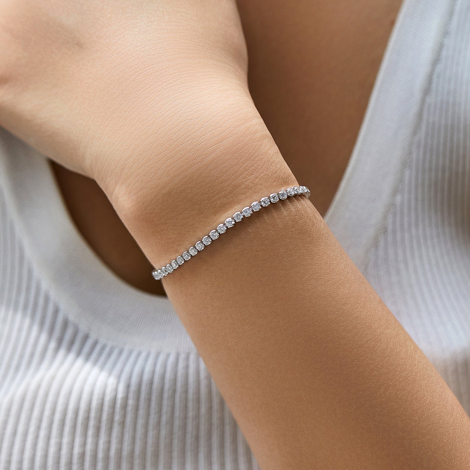 Fashion Women's Exquisite Tennis Bracelet
