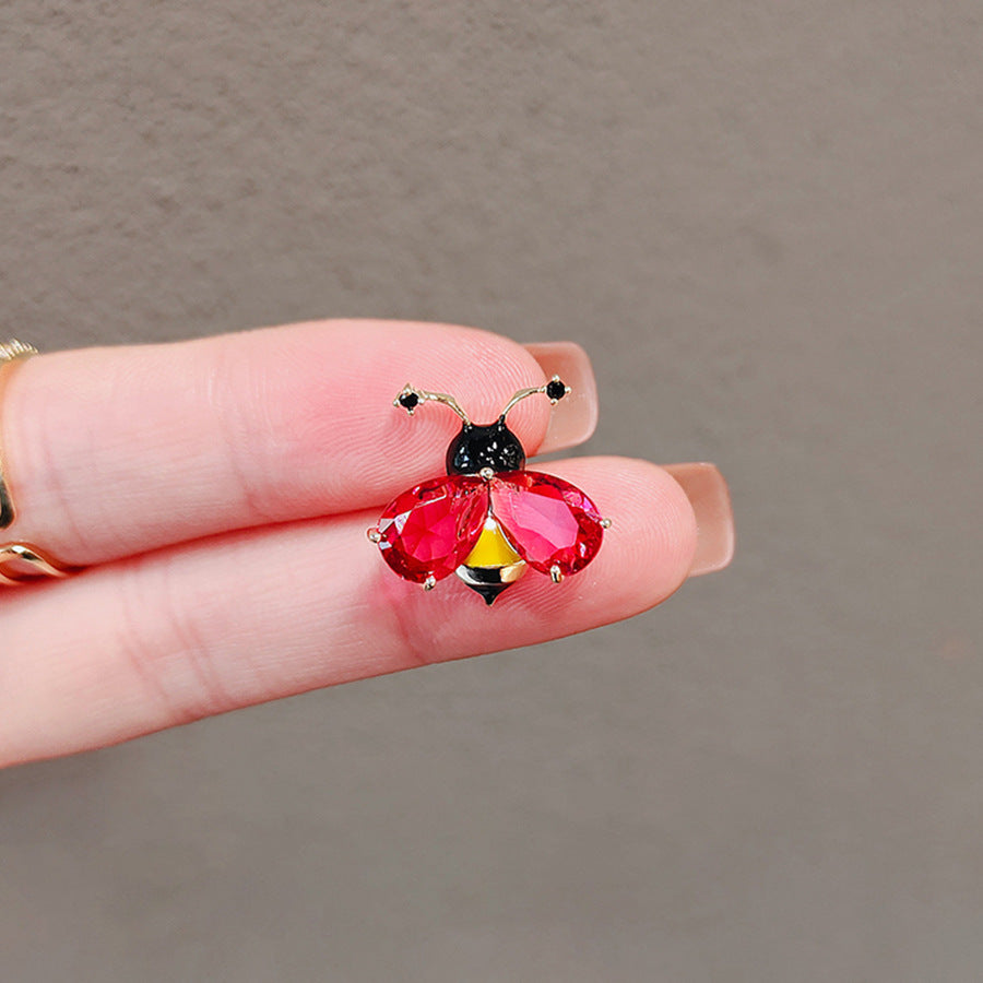 Nuevo Broche de Aleación de Alta Sensación de Nicho de Alta Gama, Pin para Abrigo y Traje, Corsage Versátil de Alta Gama