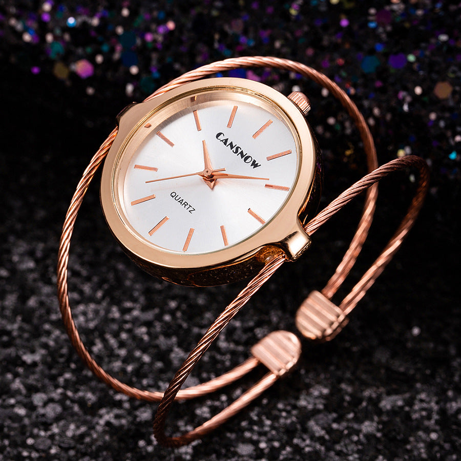 Reloj de pulsera de alambre de acero para mujer con diseño sencillo de cielo estrellado