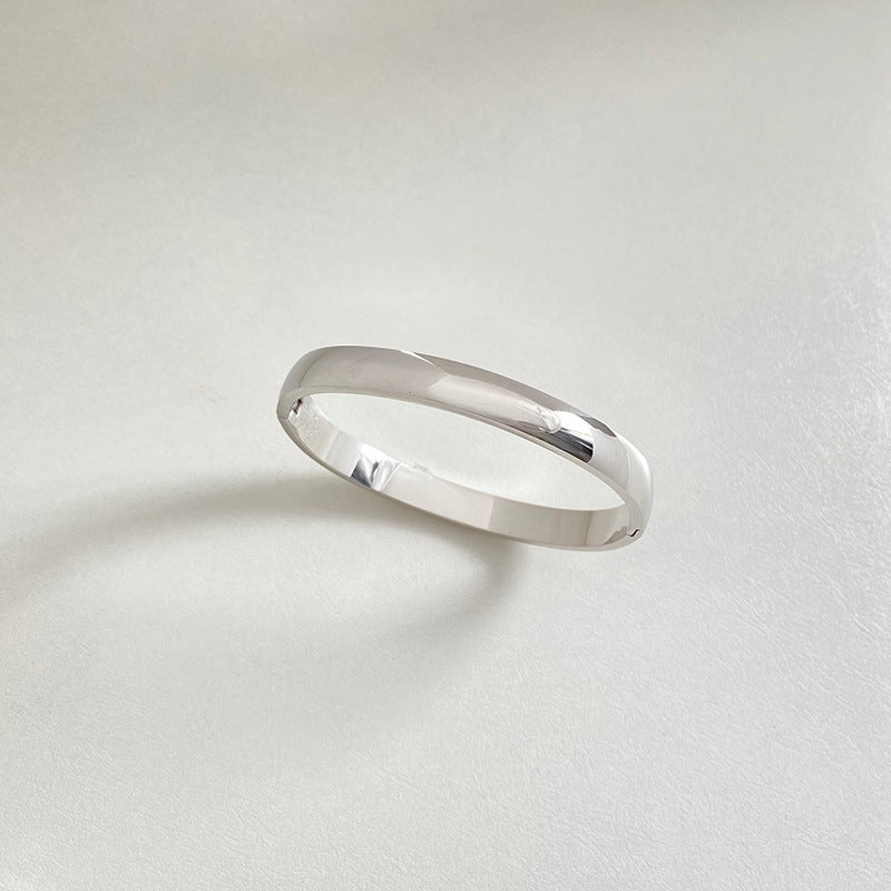 Pulsera Dorada Sencilla de Hebilla Minimalista Retro