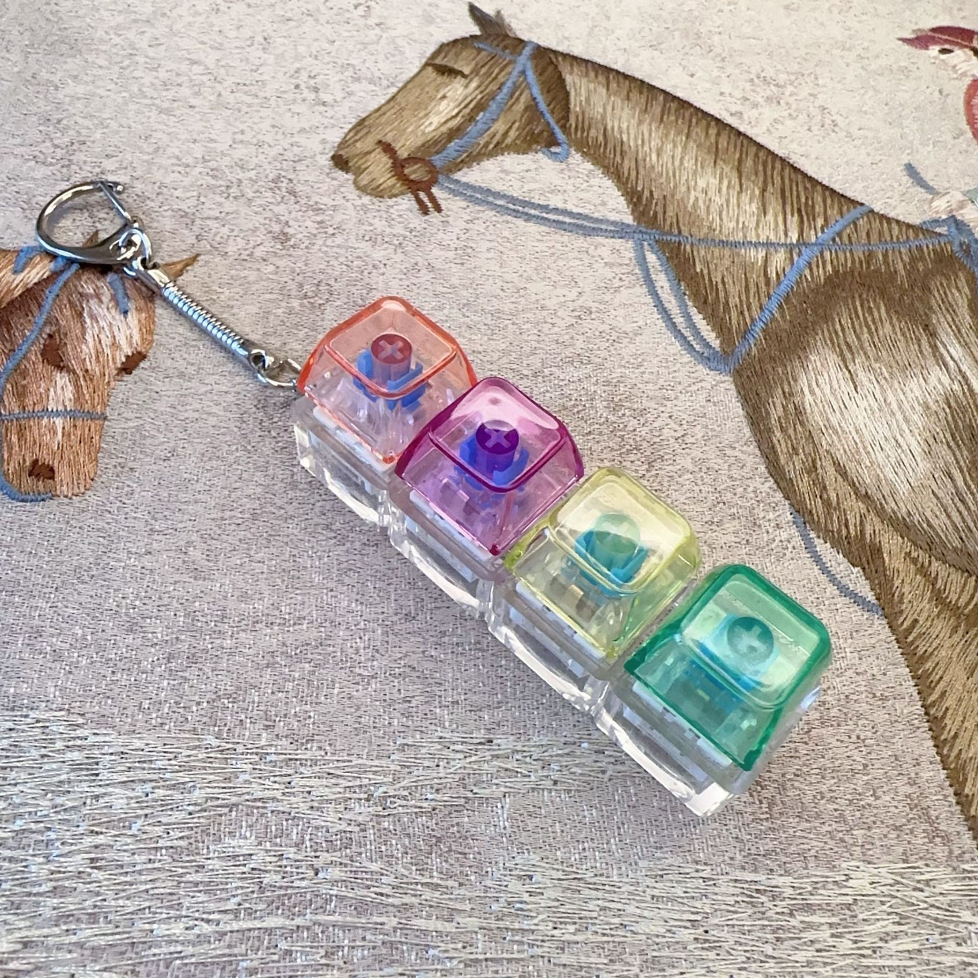 Decompression PC4 Key Mechanical Keyboard Keychain Decompression Vent Toy