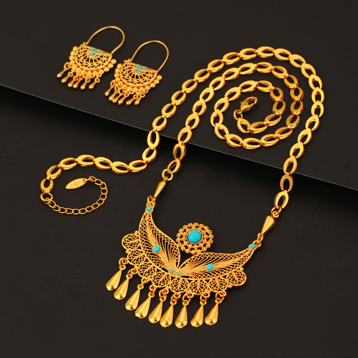 Juego de collar y pendientes de mujer de 3 piezas, chapados en oro de 18 quilates, con borla de gota de agua, a la moda y personalizados, adecuados para fiestas y regalos, uso diario