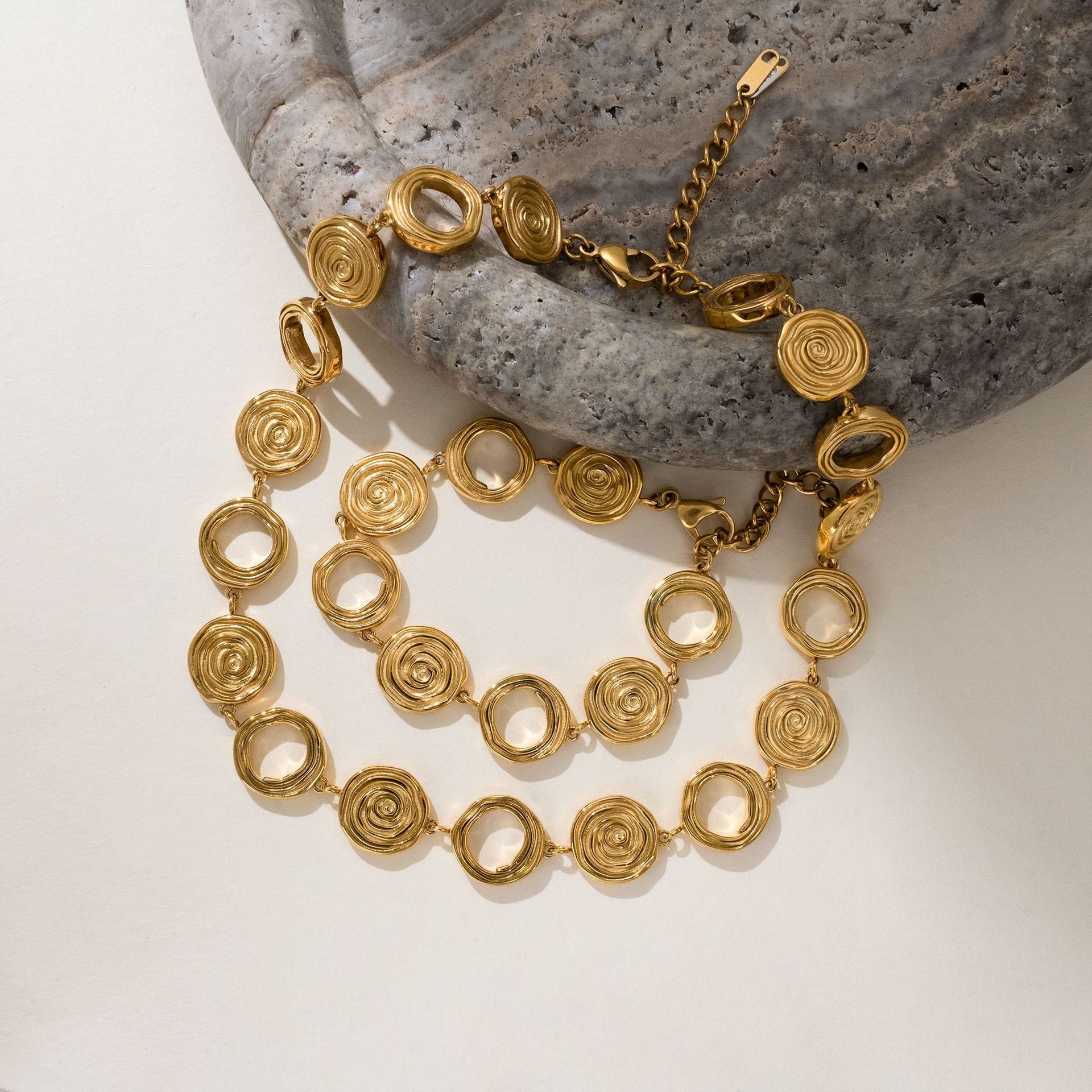European And American Water Spin Bead Necklace