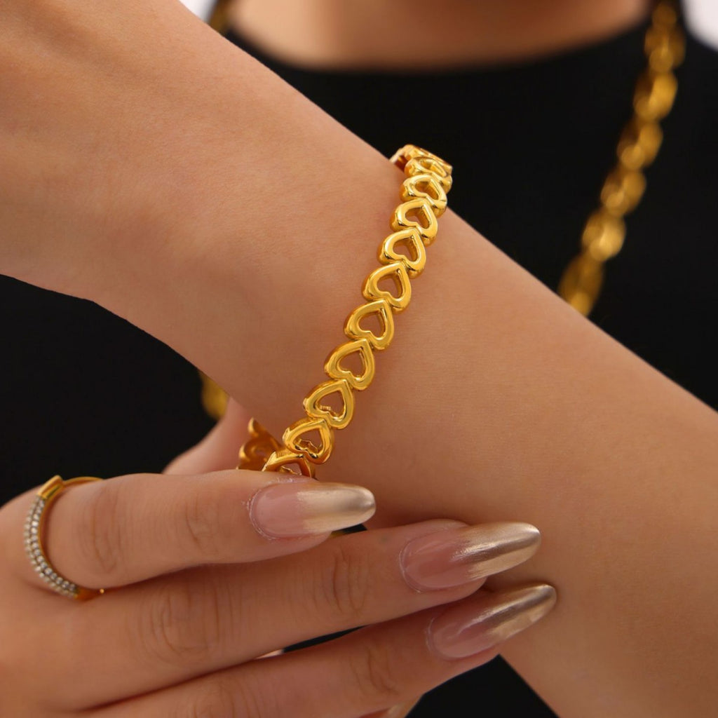Pulsera de varias partes en forma de corazón hueco de noria que no se desvanece
