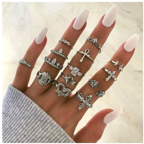 Diamantbesetzter Ring