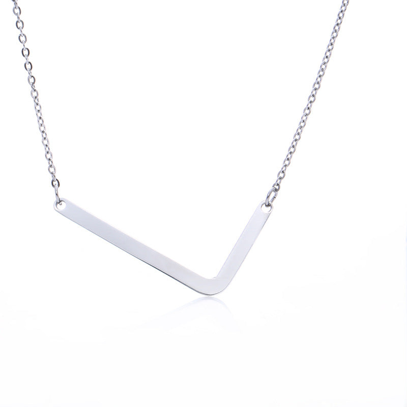 Fabuloso collar con colgante de letra inicial de acero inoxidable chapado en oro rosa