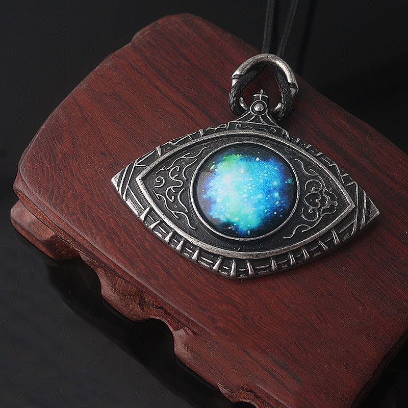 Collar con colgante vintage de Ojos Estrellados Azules