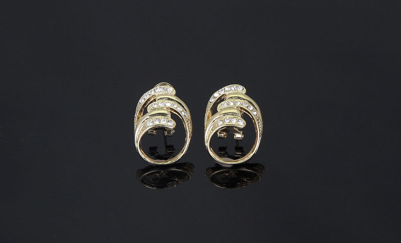 Modeschmuck-Set aus Halskette, Armband, Ohrringen und Ring