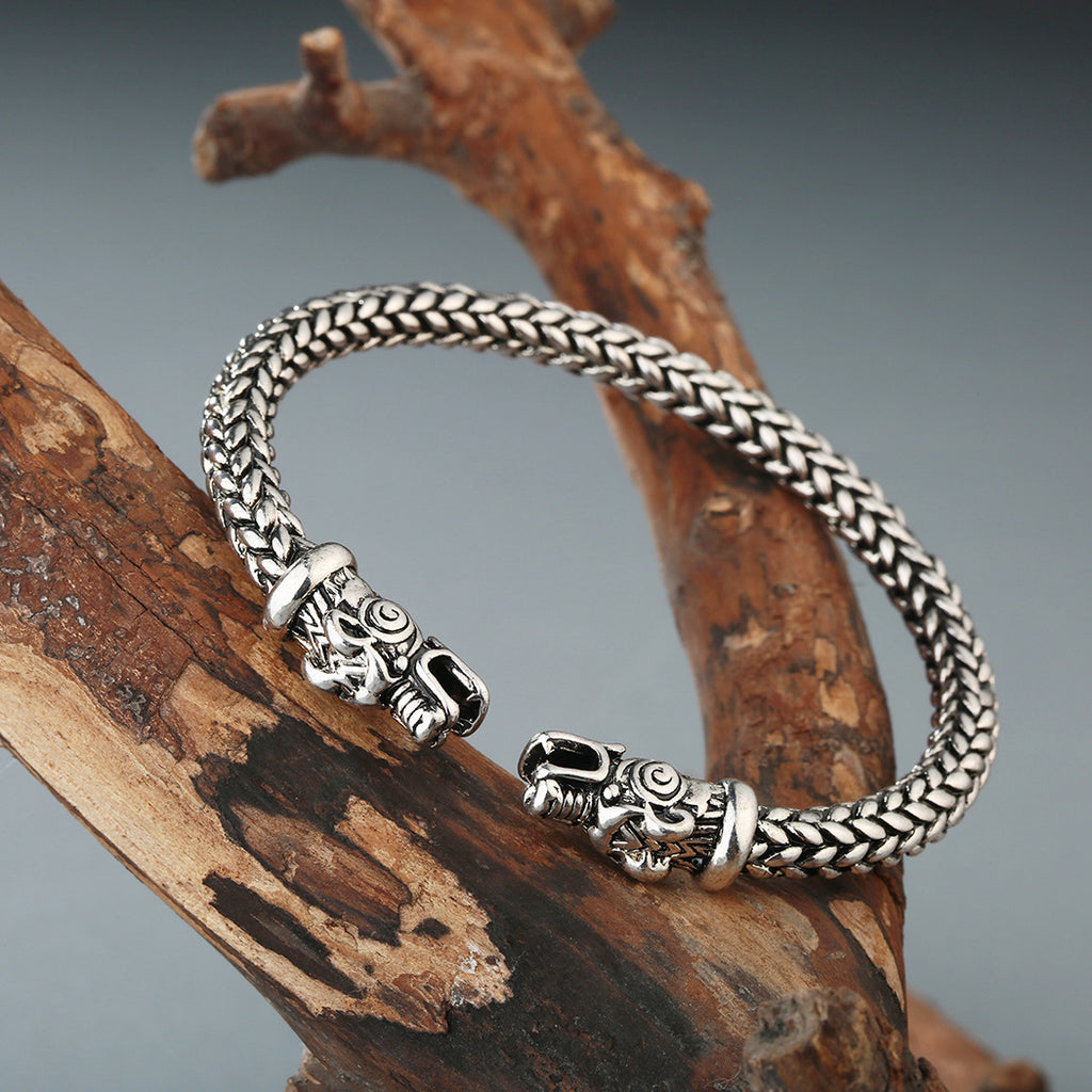 Asgard Handgefertigtes Kleines Edelstahl-Armband mit Grauem Wolfskopf
