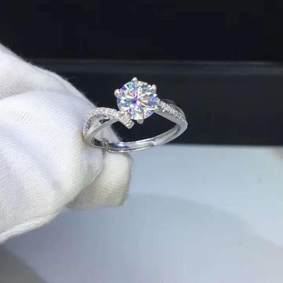 Anillo de compromiso de circonita