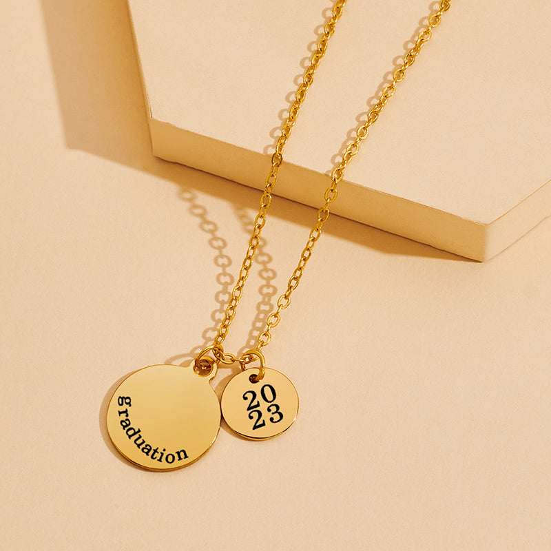 2023 Round Graduation Pendant Necklace Red Crystal Graduation Heart Necklaces