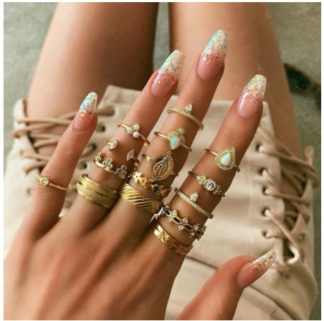 Diamantbesetzter Ring