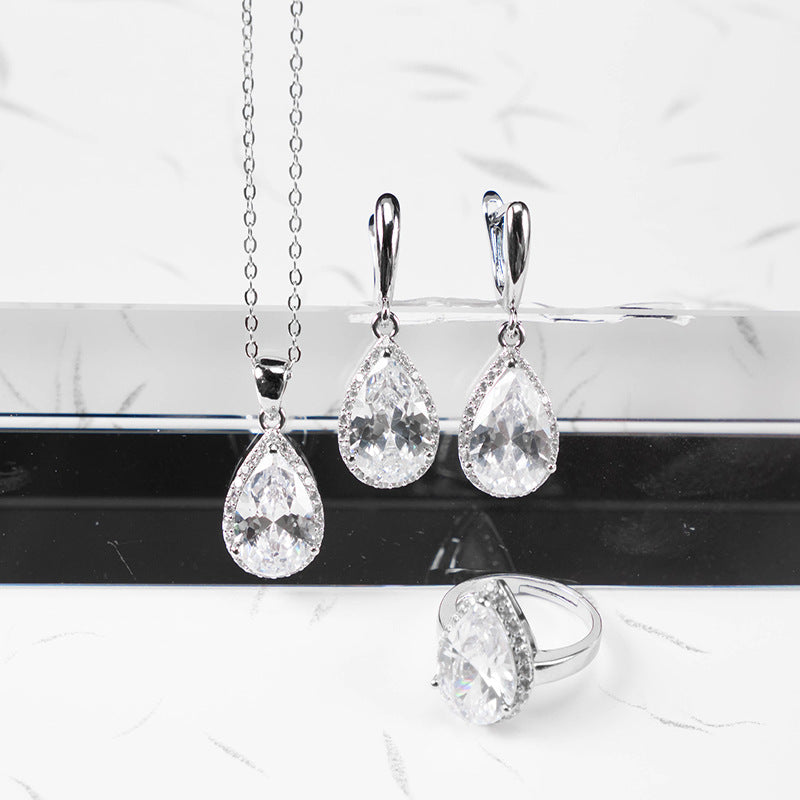 Tropfenförmiger Zirkon Nicht verblassendes Ornament Dreiteiliges Set